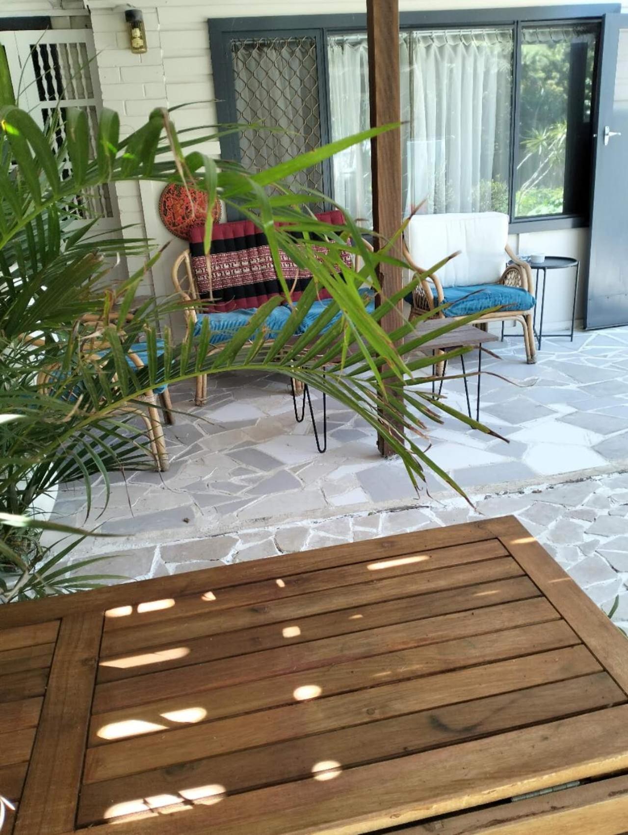 Guest Suite-2 Beds,private Entry, Bathroom & Laundry * Wollongong
